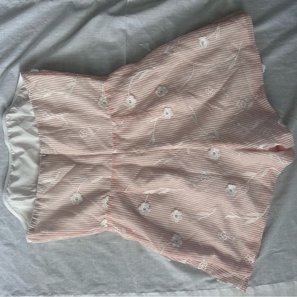 Altar’d State Strapless Blush Pink Floral Embroidered Tiered Romper Size M - Picture 4 of 9